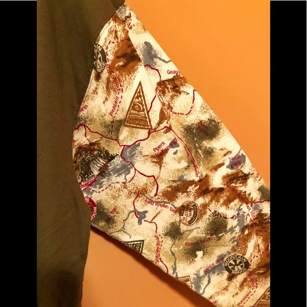 LIZ & CO. | Map Print Sweater - Picture 3 of 4